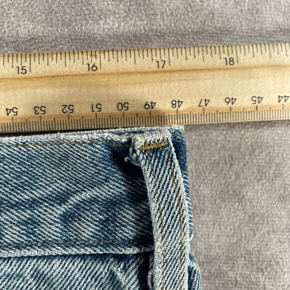 Carhartt Logo Patch Relaxed Fit Light Wash Denim Jeans - Picture 8 of 9